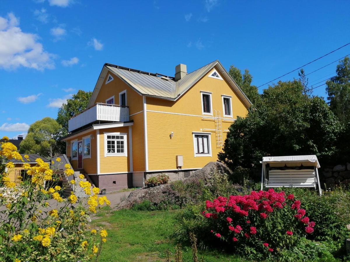 Guesthouse Lokinlaulu Kotka Exterior foto