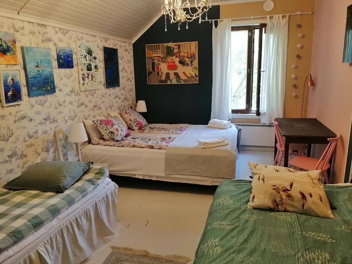 Guesthouse Lokinlaulu Kotka Quarto foto